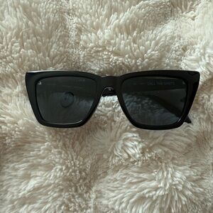 NEW Quay 'Call The Shots' Polarized Sunglasses